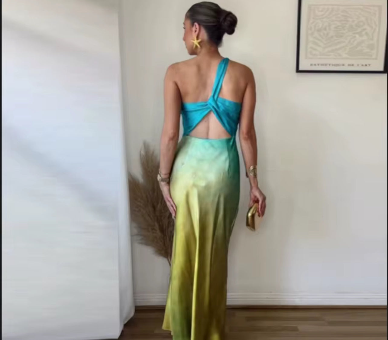 Vestido de cetim oceano ideal para dates , aniversários