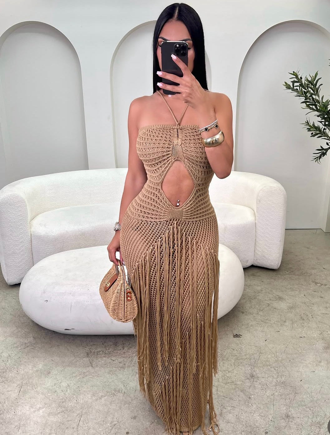 Vestido de verão elegante com amarração no pescoço