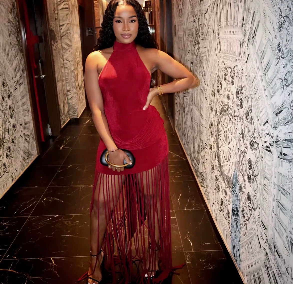 Vestido menina de vermelho