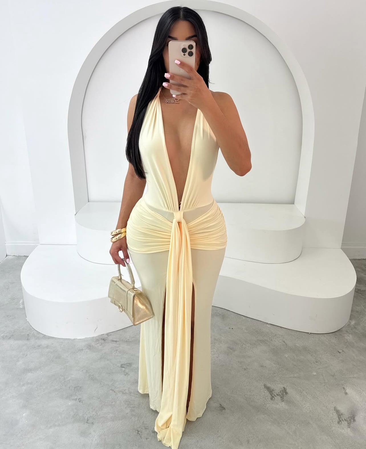 Vestido elegante sexy com decote em V