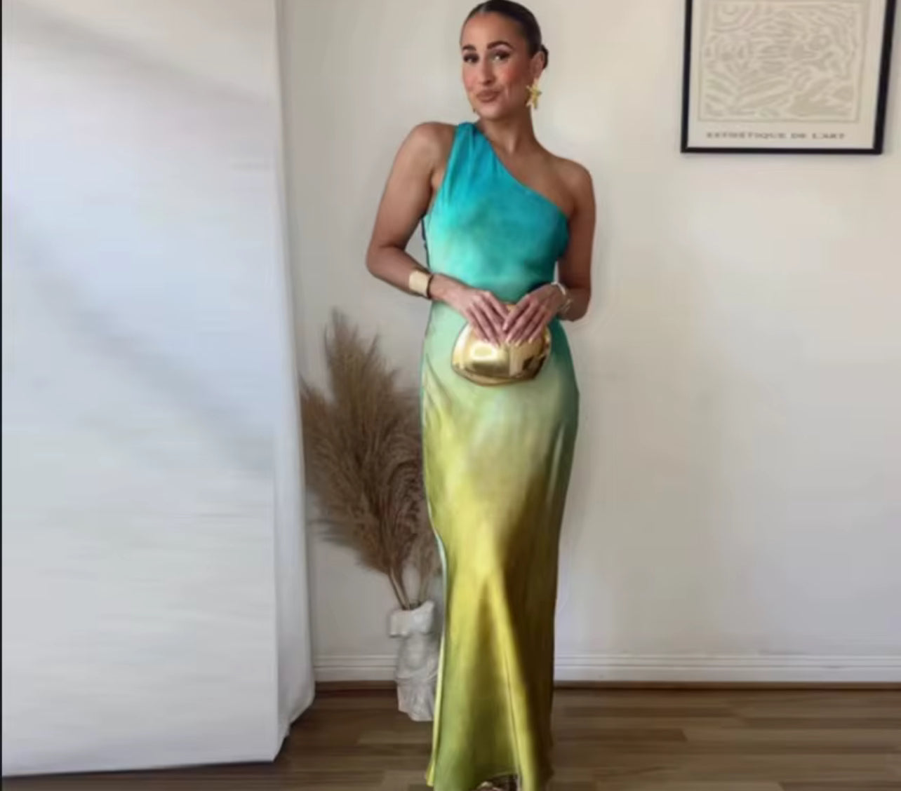 Vestido de cetim oceano ideal para dates , aniversários