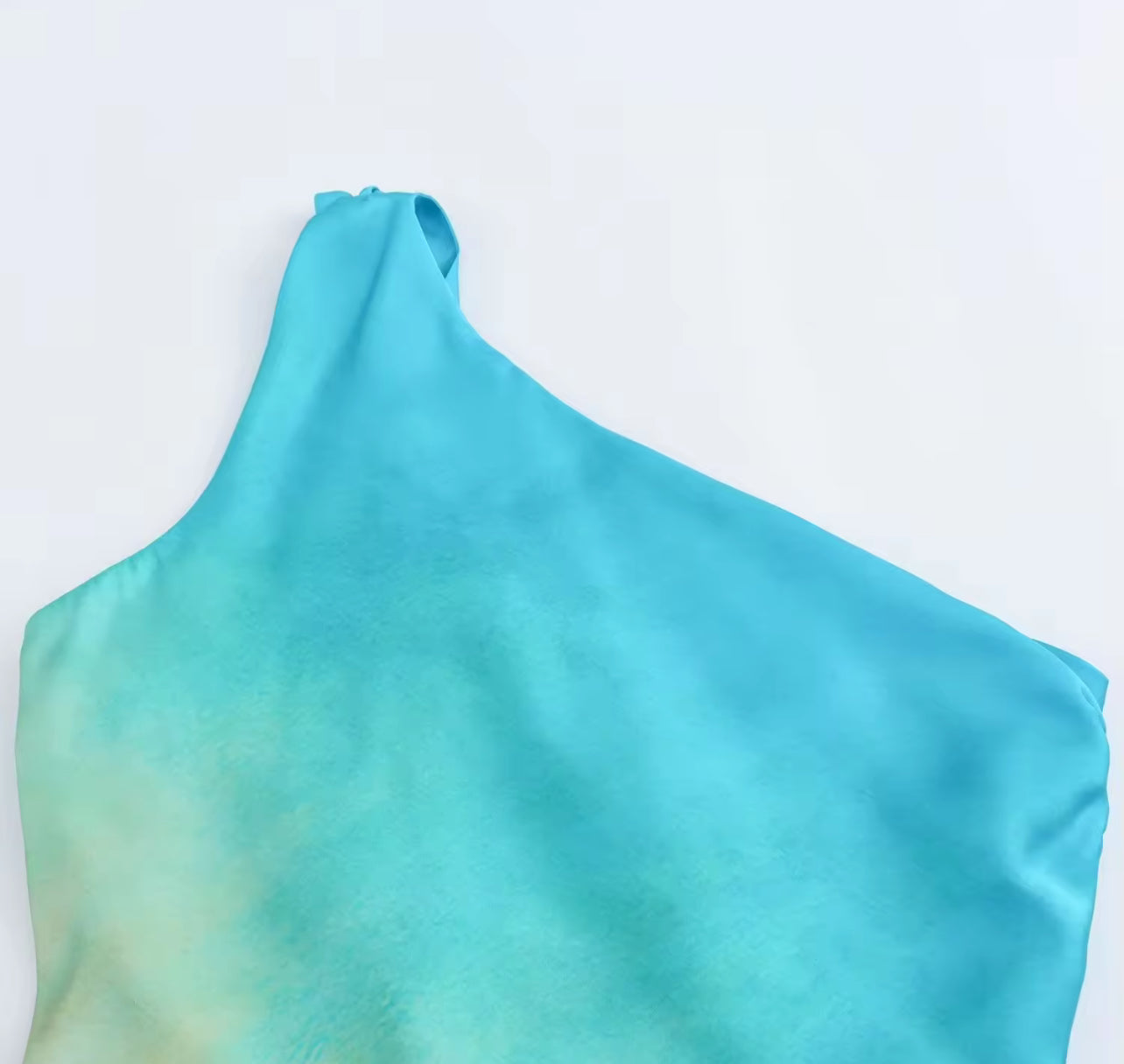 Vestido de cetim oceano ideal para dates , aniversários