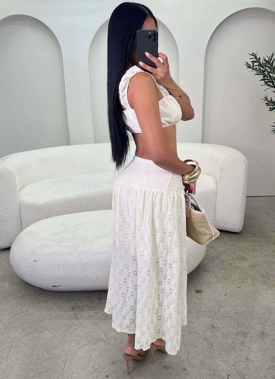 Conjunto saia e top cropped chic para praia e férias