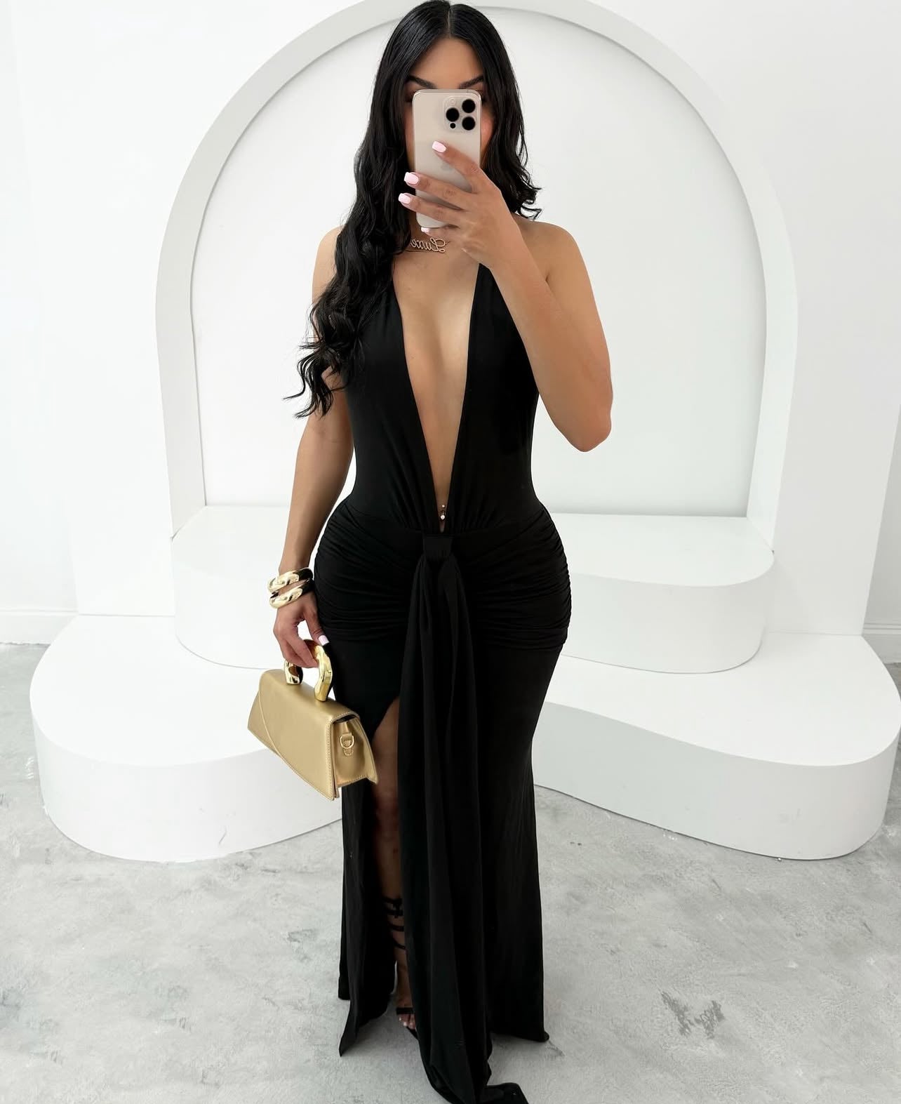 Vestido elegante sexy com decote em V